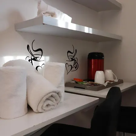Oasi Bed and Breakfast Φεράρα
