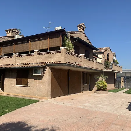 Alojamento de Acomodação e Pequeno-almoço Oasi Ferrara