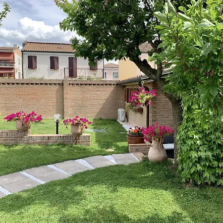 Oda ve Kahvaltı Oasi Ferrara