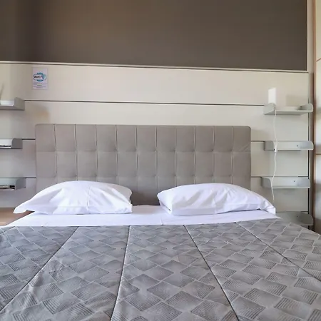 Oasi Bed and Breakfast 4*