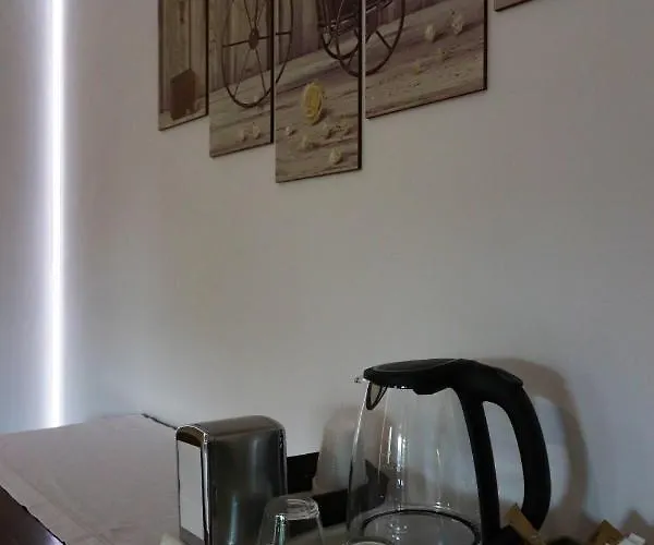 Oasi Alojamento de Acomodação e Pequeno-almoço Ferrara