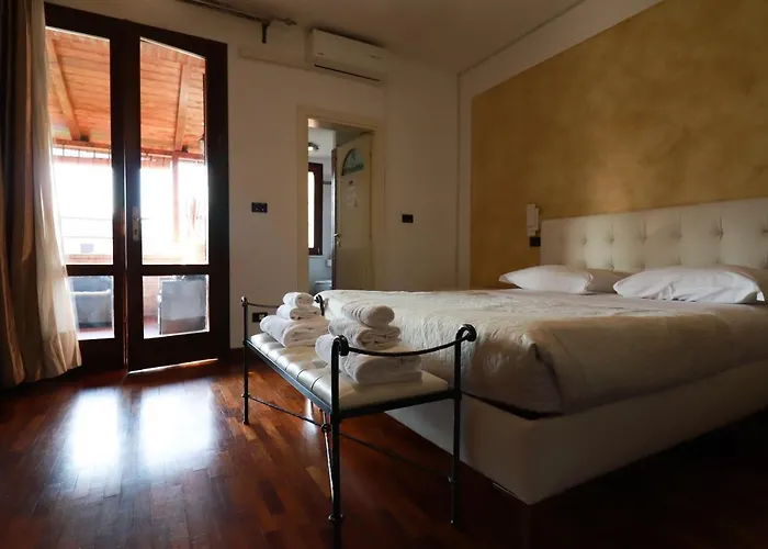 Nocleg ze śniadaniem Oasi Ferrara