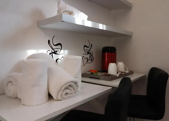 Oasi Alojamento de Acomodação e Pequeno-almoço Ferrara